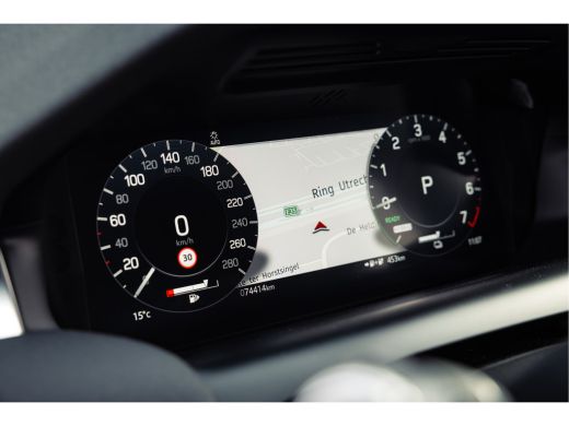 Land Rover Discovery Sport P300e PHEV AWD AUT | Black Pack | Afneembare trekhaak | Panoramadak | 360gr Camera | ActivLease financial lease