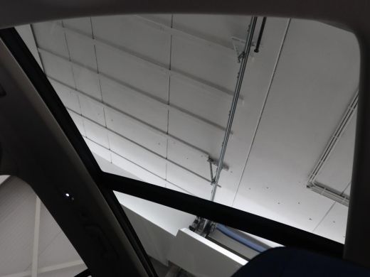 Lynk & Co 01 1.5 Plug In | Panoramadak | Trekhaak | Infinity by Harman | Camera | Adaptive cruise | Stoelverwa... ActivLease financial lease