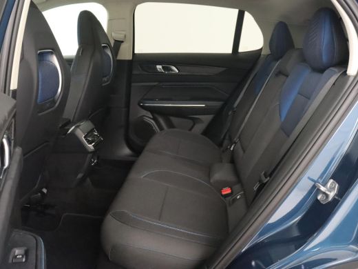 Lynk & Co 01 1.5 Plug In | Panoramadak | Trekhaak | Infinity by Harman | Camera | Adaptive cruise | Stoelverwa... ActivLease financial lease