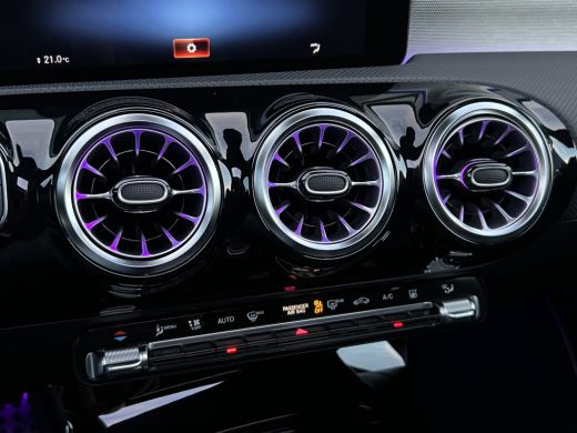 Mercedes-Benz CLA Shooting Brake 250 e Premium Plus AMG | LED Matrix | 19 inch | 360 Camera | Night | Sfeerverlichting ActivLease financial lease