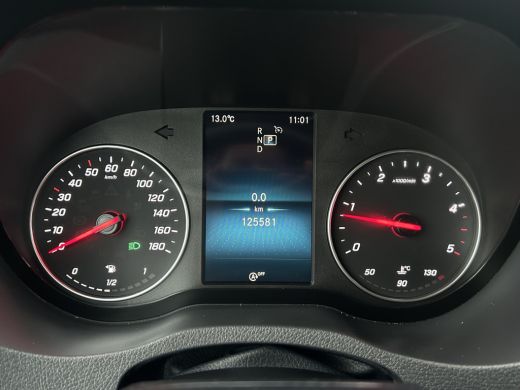 Mercedes-Benz Sprinter 317 CDI 170 PK / L2H2 / 270 A DEUREN / AIRCO / CRUISE / APPLE CARPLAY / CAMERA / 3-ZITS ActivLease financial lease