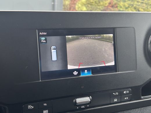 Mercedes-Benz Sprinter 317 CDI 170 PK / L2H2 / 270 A DEUREN / AIRCO / CRUISE / APPLE CARPLAY / CAMERA / 3-ZITS ActivLease financial lease