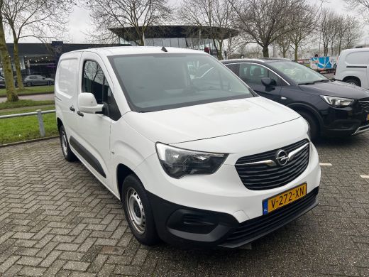 Opel Combo 1.6D L1H1 Edition | Cruise control | Houten vloer in laadruimte | Navigatiesysteem full map ActivLease financial lease