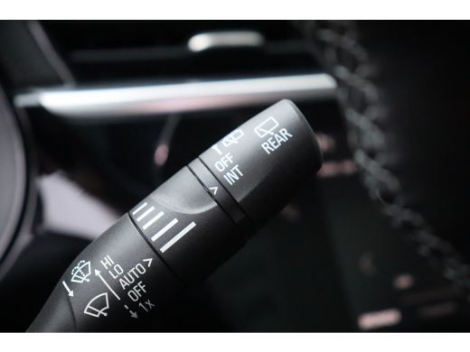 Opel Corsa 1.2 75PK 5-DRS ELEGANCE GS-LINE / NAVI / LEDER / CLIMA / LED / PDC / 17" LMV / UNIEK / CAMERA / P... ActivLease financial lease