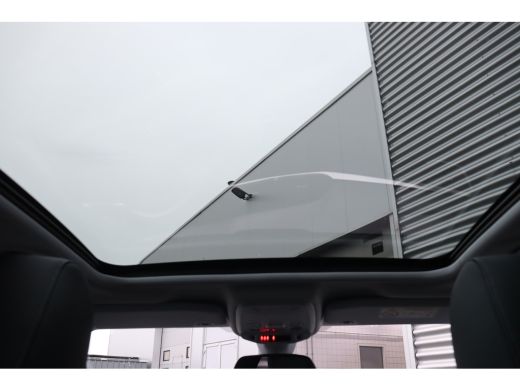 Opel Corsa 1.2 75PK 5-DRS ELEGANCE GS-LINE / NAVI / LEDER / CLIMA / LED / PDC / 17" LMV / UNIEK / CAMERA / P... ActivLease financial lease