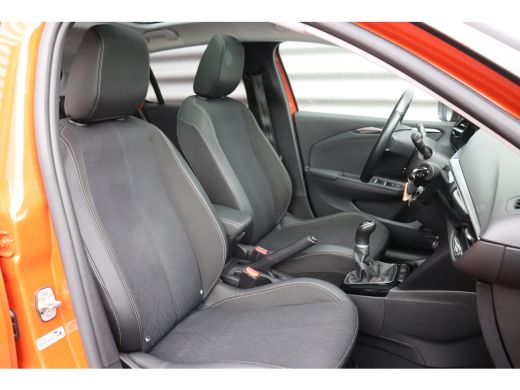 Opel Corsa 1.2 75PK 5-DRS ELEGANCE GS-LINE / NAVI / LEDER / CLIMA / LED / PDC / 17" LMV / UNIEK / CAMERA / P... ActivLease financial lease