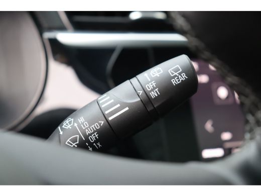 Opel Corsa 1.2 TURBO 100PK 5-DRS ELEGANCE GS-LINE / NAVI / LEDER / CLIMA / LED / PDC / 17" LMV / UNIEK / CAM... ActivLease financial lease