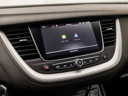 Opel Grandland X 1.2 Turbo Sport Automaat (APPLE CARPLAY, GROOT NAVI, PARKEERSENSOREN, SPORTSTOELEN, CRUISE, LANE ... ActivLease financial lease