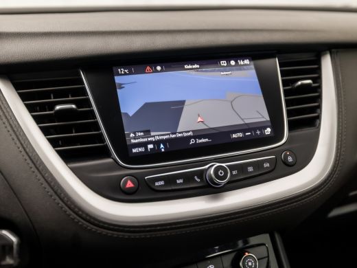 Opel Grandland X 1.2 Turbo Sport Automaat (APPLE CARPLAY, GROOT NAVI, PARKEERSENSOREN, SPORTSTOELEN, CRUISE, LANE ... ActivLease financial lease