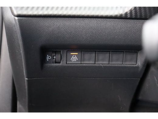 Peugeot 2008 1.2 PURETECH 130PK ALLURE PACK AUTOMAAT / NAVI / LEDER / CLIMA / LED / PDC / 17" LMV / CAMERA / C... ActivLease financial lease