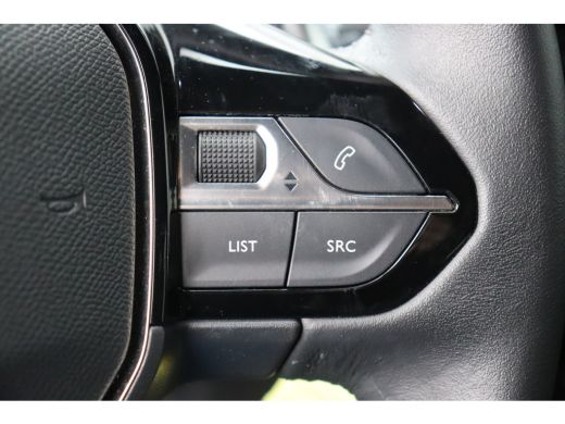 Peugeot 2008 1.2 PURETECH 130PK ALLURE PACK AUTOMAAT / NAVI / LEDER / CLIMA / LED / PDC / 17" LMV / CAMERA / C... ActivLease financial lease