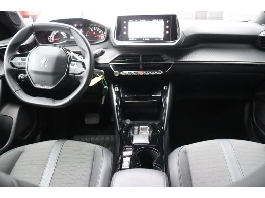 Peugeot 2008 1.2 PURETECH 130PK ALLURE PACK AUTOMAAT / NAVI / LEDER / CLIMA / LED / PDC / 17" LMV / CAMERA / C... ActivLease financial lease