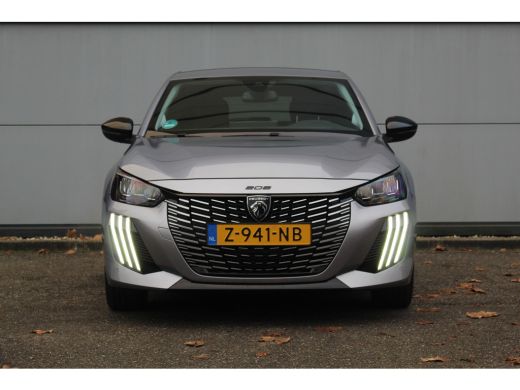 Peugeot 208 1.2 100 PK Allure | Camera | CarPlay | Climate & Cruise C. | Park Assist V&A | Navi | DAB | LED |... ActivLease financial lease