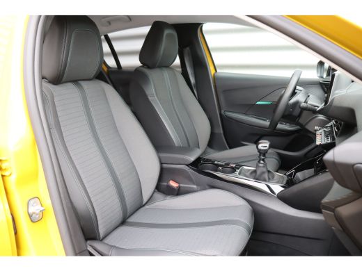 Peugeot 208 1.2 PURETECH 100PK ALLURE PACK / NAVI / LEDER / CLIMA / FULL-LED / PDC / CAMERA / 16" LMV / WINTE... ActivLease financial lease