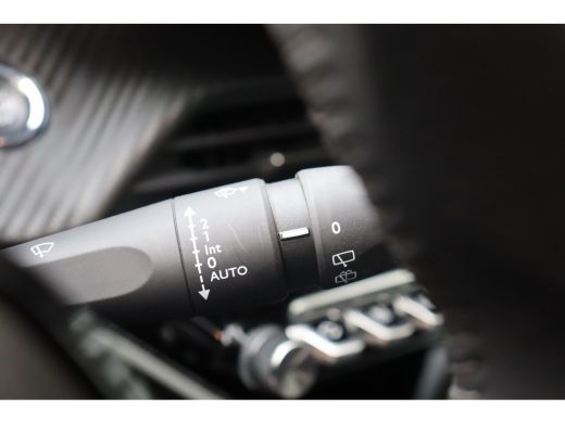 Peugeot 208 1.2 PURETECH 100PK ALLURE PACK / NAVI / LEDER / CLIMA / FULL-LED / PDC / CAMERA / 16" LMV / WINTE... ActivLease financial lease