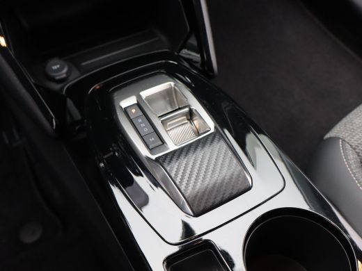 Peugeot 208 Hybrid 100 e-DCS6 Allure | Apple Carplay/Android Auto|telefoonintegratie premium | Armsteun voor ... ActivLease financial lease