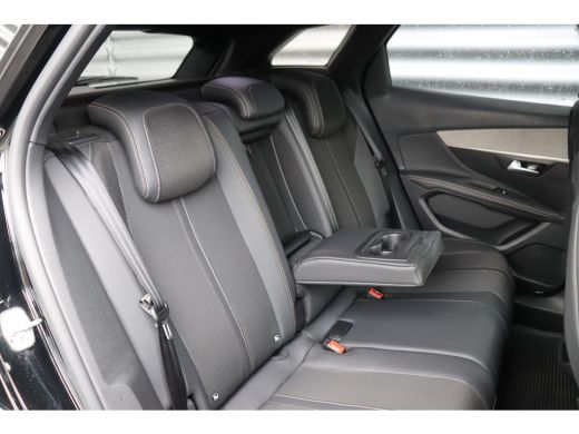 Peugeot 3008 1.2 PURETECH 130PK GT PACK AUTOMAAT / NAVI / LEDER / CLIMA / PDC / 19" LMV / CAMERA / BLACK PACK ... ActivLease financial lease