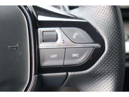 Peugeot 3008 1.2 PURETECH 130PK GT PACK AUTOMAAT / NAVI / LEDER / CLIMA / PDC / 19" LMV / CAMERA / BLACK PACK ... ActivLease financial lease