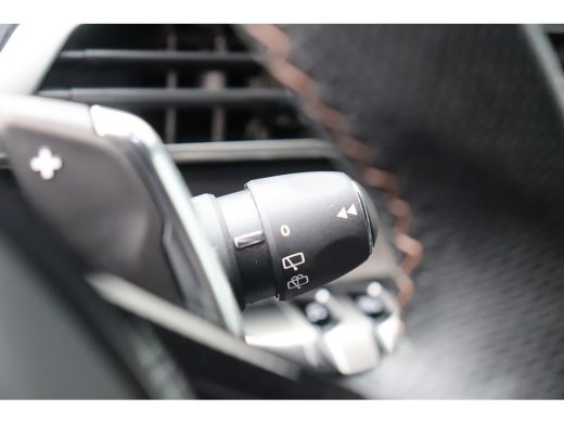 Peugeot 3008 1.2 PURETECH 130PK GT PACK AUTOMAAT / NAVI / LEDER / CLIMA / PDC / 19" LMV / CAMERA / BLACK PACK ... ActivLease financial lease