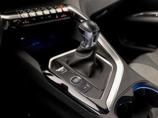 Peugeot 3008 1.2 PureTech Allure Sport (FACELIFT, APPLE CARPLAY, GROOT NAVI, LEDER, 360 CAMERA, SPORTSTOELEN, ... ActivLease financial lease