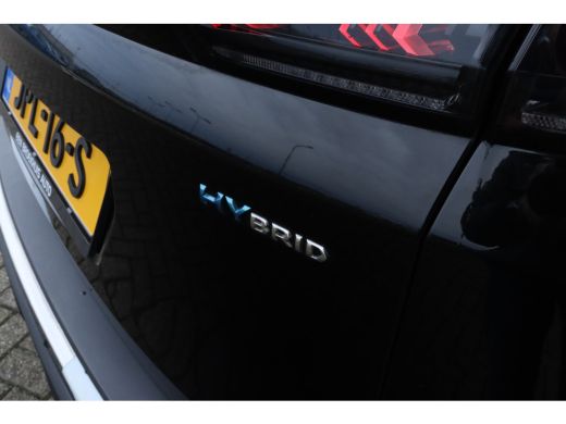 Peugeot 3008 1.6 HYbrid 225 GT | Adapt. Cruise | Schuifdak | Keyless | Navigatie | Carplay | LED | BLIS ActivLease financial lease