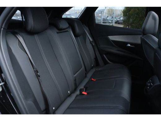 Peugeot 3008 1.6 HYbrid 225 GT | Adapt. Cruise | Schuifdak | Keyless | Navigatie | Carplay | LED | BLIS ActivLease financial lease