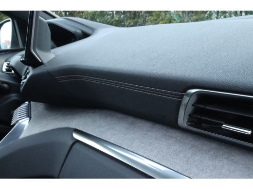 Peugeot 3008 1.6 HYbrid 225 GT | Adapt. Cruise | Schuifdak | Keyless | Navigatie | Carplay | LED | BLIS ActivLease financial lease