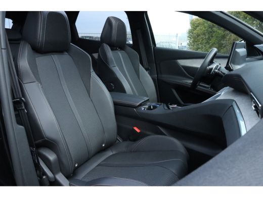 Peugeot 3008 1.6 HYbrid 225 GT | Adapt. Cruise | Schuifdak | Keyless | Navigatie | Carplay | LED | BLIS ActivLease financial lease