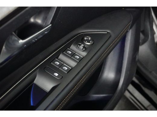 Peugeot 3008 1.6 HYbrid 225 GT Pack Business | LED Koplampen | Climate Controle | Panoramisch Schuifdak | Dode... ActivLease financial lease