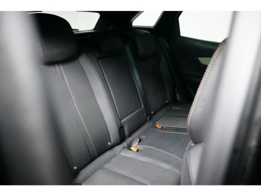 Peugeot 3008 1.6 HYbrid 225 GT Pack Business | LED Koplampen | Climate Controle | Panoramisch Schuifdak | Dode... ActivLease financial lease