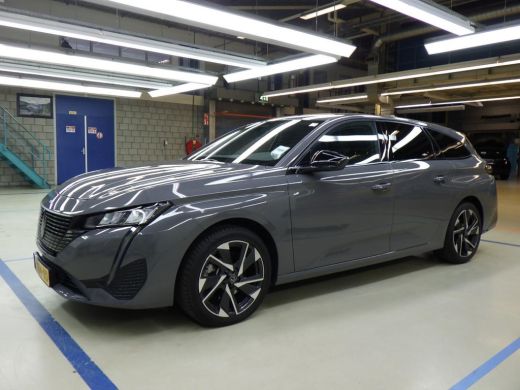 Peugeot 308 SW 1.2 PureTech Allure 130pk Automaat | Afn. Trekhaak | AllSeason | Navigatie | Climate Control |...