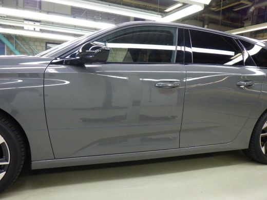 Peugeot 308 SW 1.2 PureTech Allure 130pk Automaat | Afn. Trekhaak | AllSeason | Navigatie | Climate Control |... ActivLease financial lease