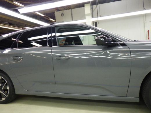 Peugeot 308 SW 1.2 PureTech Allure 130pk Automaat | Afn. Trekhaak | AllSeason | Navigatie | Climate Control |... ActivLease financial lease