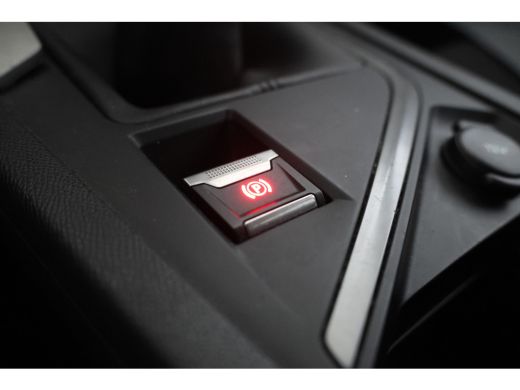 Peugeot 308 SW 1.5 BlueHDi Active Pack Business Apple/Android Carplay, Digital dash, Cruise ActivLease financial lease