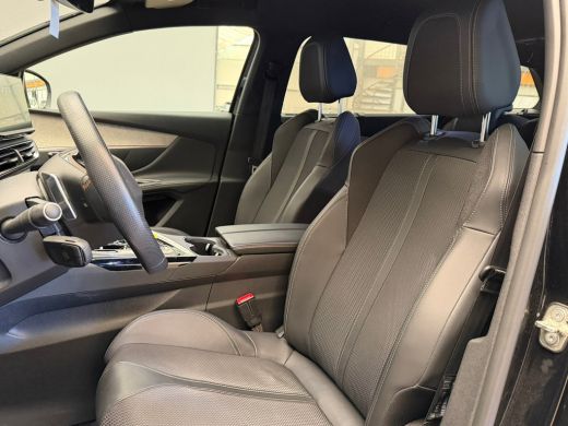 Peugeot 5008 1.2 PureTech GT Apple&Android Carplay | Camera | Parkeersensoren | Half lederen bekleding | | App... ActivLease financial lease