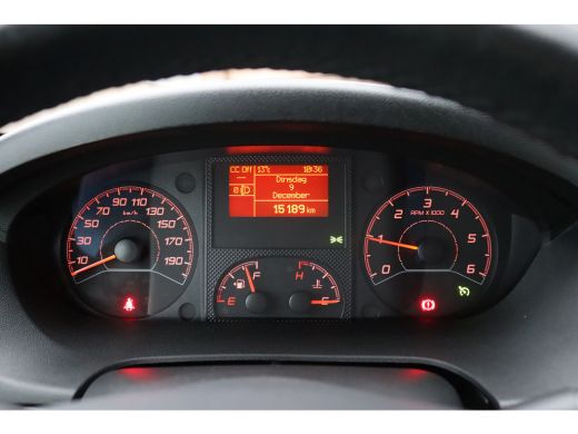 Peugeot Boxer 2.2 BlueHDI 140PK L3H2 / NAVI / CLIMA / LED / PDC / / 17" LMV / TREKHAAK / SIDEBARS / OPRIJPLAAT ... ActivLease financial lease