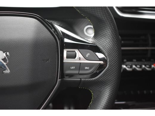 Peugeot e-2008 EV GT Pack 50 kWh 3 Fase | Schuif-/Kanteldak | Alcantara | Stoelverwarming | Adaptive Cruise | Do... ActivLease financial lease