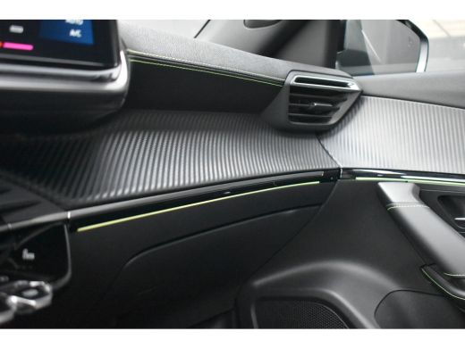 Peugeot e-2008 EV GT Pack 50 kWh 3 Fase | Schuif-/Kanteldak | Alcantara | Stoelverwarming | Adaptive Cruise | Do... ActivLease financial lease