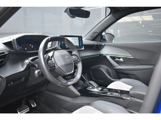 Peugeot e-2008 EV GT Pack 50 kWh 3 Fase | Schuif-/Kanteldak | Alcantara | Stoelverwarming | Adaptive Cruise | Do... ActivLease financial lease