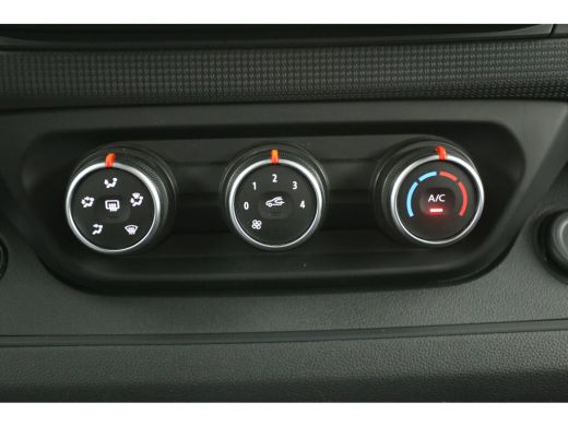 Renault Trafic 2.0 dCi T30 L2H1 | Airco | Cruise | Carplay | 3-Zits | Trekh. | Imperiaal | Parkeersens. ActivLease financial lease