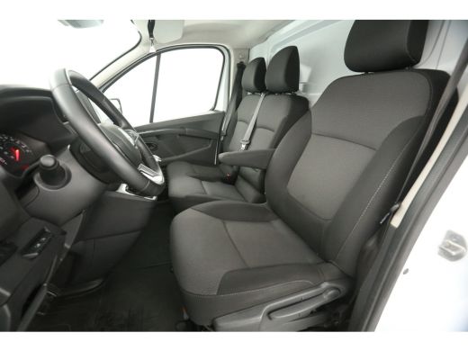 Renault Trafic 2.0 dCi T30 L2H1 | Airco | Cruise | Carplay | 3-Zits | Trekh. | Imperiaal | Parkeersens. ActivLease financial lease