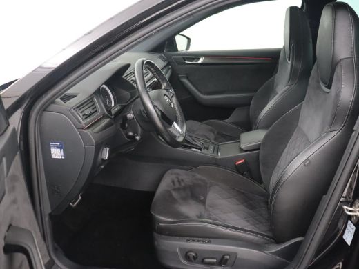 Skoda Superb 1.5 TSI Sportline | Panoramadak | Trekhaak | Stoelverwarming | Alcantara | Adaptive cruise | Came... ActivLease financial lease