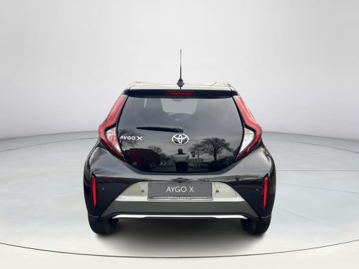 Toyota Aygo 1.0 VVT-i S-CVT Premium | 06-10141018 Voor meer informatie ActivLease financial lease
