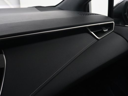 Toyota Corolla 1.8 Hybrid GR-Sport | Stoelverwarming | Carplay | Camera | Sportstoelen | Adaptive cruise | Keyle... ActivLease financial lease