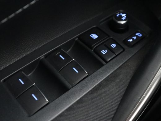 Toyota Corolla 1.8 Hybrid GR-Sport | Stoelverwarming | Carplay | Camera | Sportstoelen | Adaptive cruise | Keyle... ActivLease financial lease