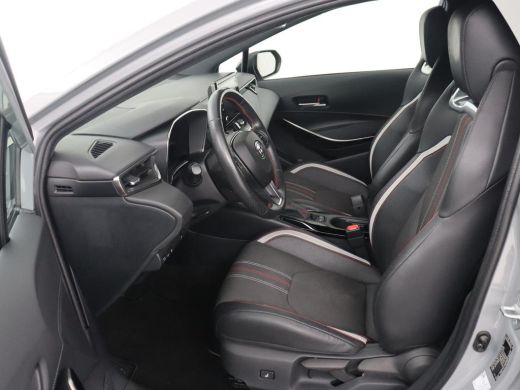 Toyota Corolla 1.8 Hybrid GR-Sport | Stoelverwarming | Carplay | Camera | Sportstoelen | Adaptive cruise | Keyle... ActivLease financial lease