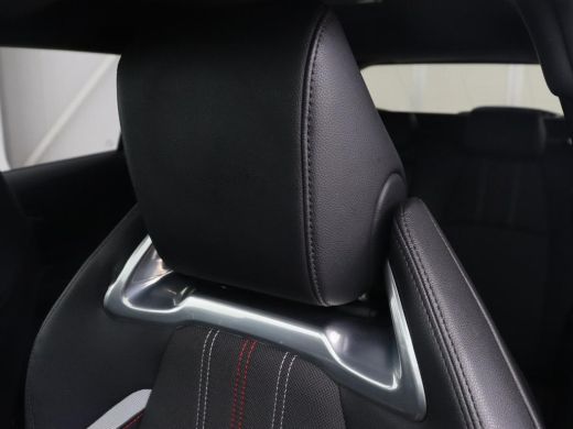 Toyota Corolla 1.8 Hybrid GR-Sport | Stoelverwarming | Carplay | Camera | Sportstoelen | Adaptive cruise | Keyle... ActivLease financial lease