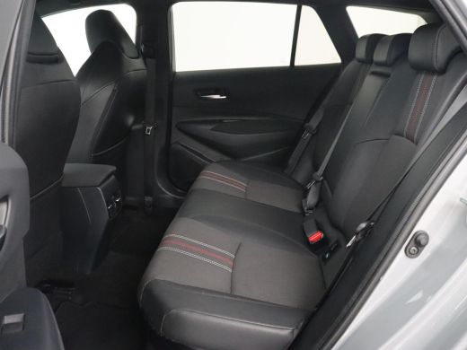 Toyota Corolla 1.8 Hybrid GR-Sport | Stoelverwarming | Carplay | Camera | Sportstoelen | Adaptive cruise | Keyle... ActivLease financial lease