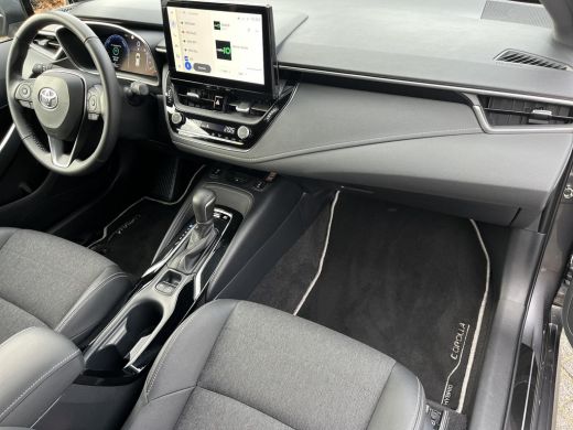 Toyota Corolla Touring Sports Hybrid 140 Dynamic | Navigatie | Parkeersensoren | Stoelverwarming | Keyless entry | ActivLease financial lease