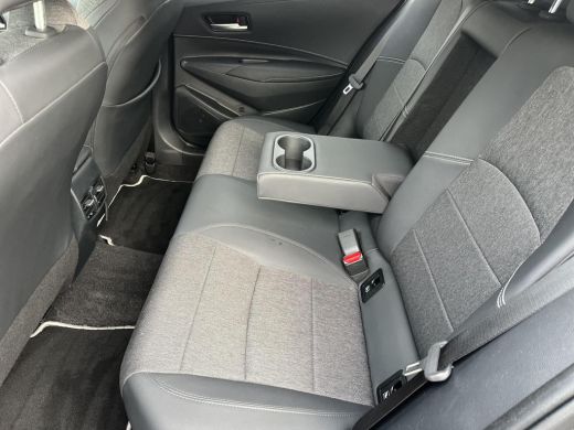 Toyota Corolla Touring Sports Hybrid 140 Dynamic | Navigatie | Parkeersensoren | Stoelverwarming | Keyless entry | ActivLease financial lease